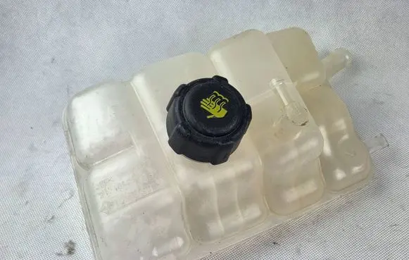 Renault Talisman Coolant expansion tank/reservoir 21704048R