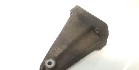 Mercedes-Benz E W211 Engine mounting bracket A6112230804