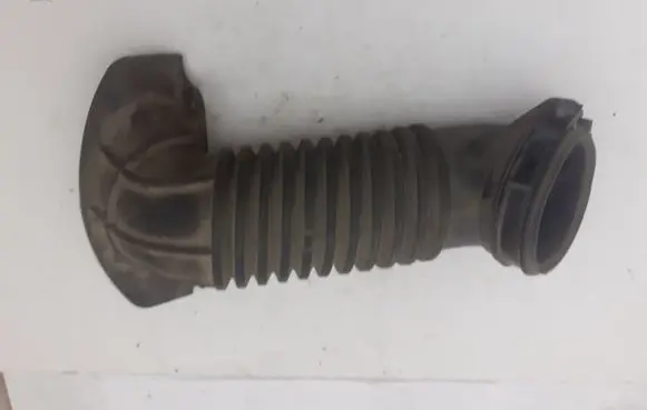 Honda Insight Air intake hose/pipe