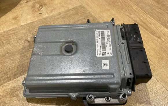 Jaguar F-Pace Engine ECU kit and lock set GPLA12C520PAA 0281032722 1039S94406
