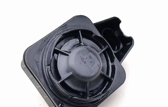 Audi Q3 F3 Alarm system siren 5Q0951605A 28523571