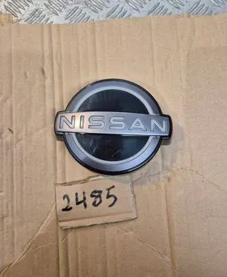 Nissan Ariya Manufacturer badge logo/emblem 628905mp0a