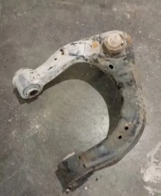 Front lower control arm/wishbone