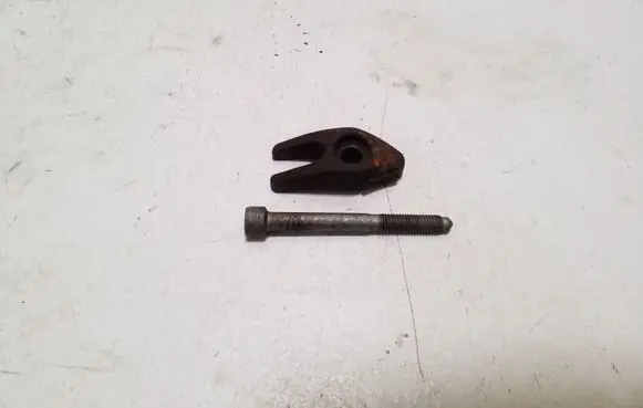 Ford Galaxy Fuel Injector clamp holder 9674341880