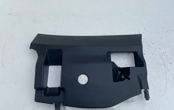 Dashboard lower bottom trim panel