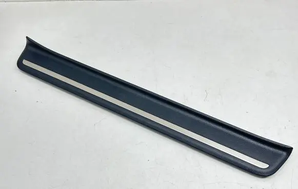 KIA EV6 Front sill trim cover 85873CV500