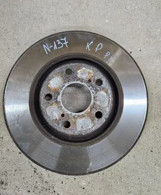 Toyota Avensis T270 Front brake disc