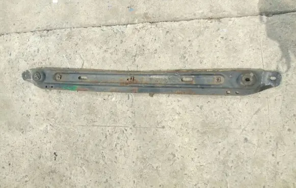 Citroen C4 II Bottom radiator support slam panel 