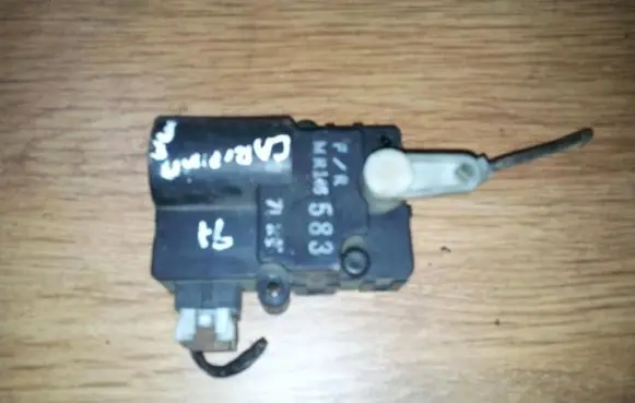 Mitsubishi Carisma Air flap motor/actuator mr146583