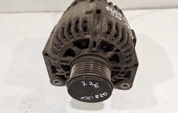 Renault Megane II Generator/alternator 8200772726