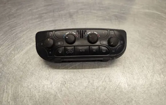 Mercedes-Benz C W203 Climate control unit A2038300785