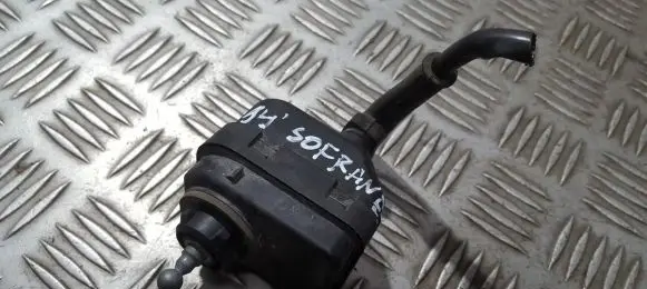 Renault Safrane Headlight level adjustment motor 