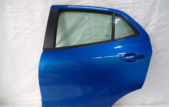 Opel Mokka Rear door