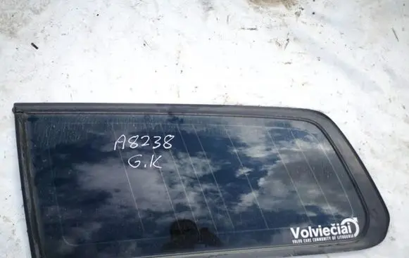 Rear side window