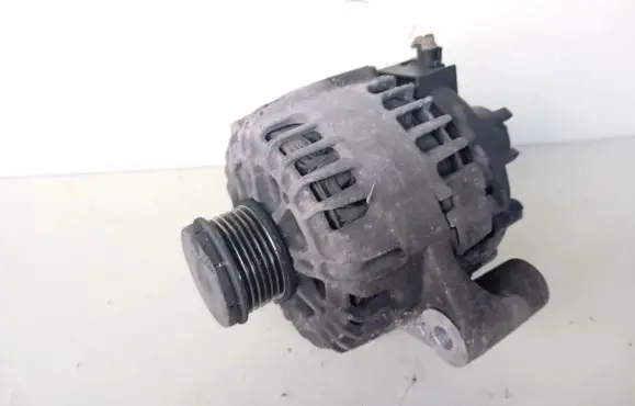 Opel Insignia A Generator/alternator 13502581