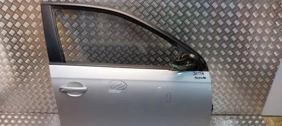 Volkswagen Jetta V Front door S26380238