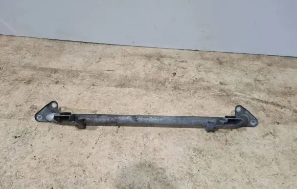 Mercedes-Benz GLE (W166 - C292) Bottom radiator support slam panel 
