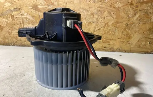 KIA Ceed Heater fan/blower F00S33F023
