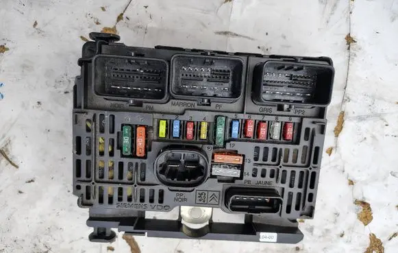Citroen C4 I BSM Control unit BSML0400 9657718580