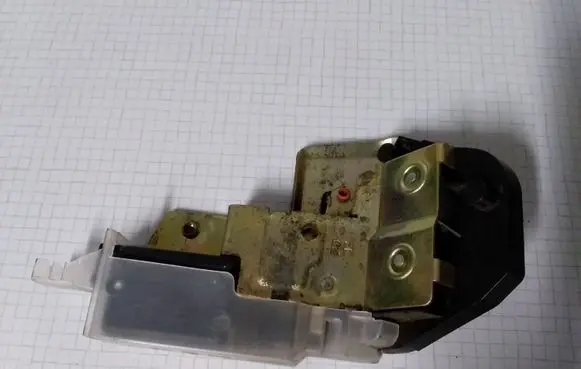 Lancia Zeta Sliding door lock 