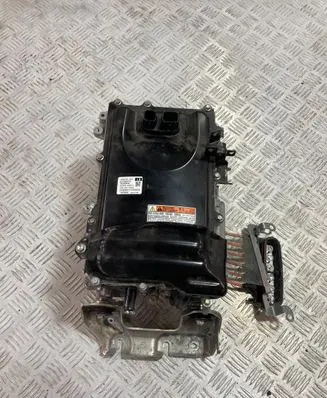 Toyota Yaris XP210 Voltage converter inverter G9200-K0011