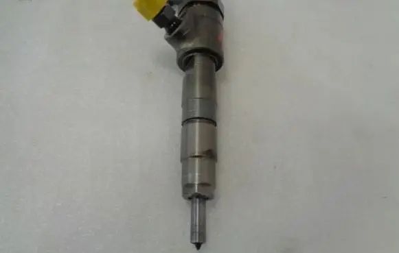 Peugeot 308 Fuel injectors set 0445110566