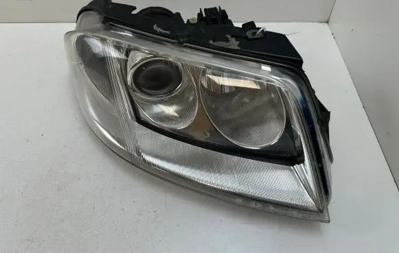 Volkswagen PASSAT B5.5 Headlight/headlamp