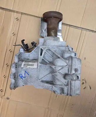Volvo XC60 Gearbox transfer box case P32339090