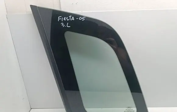 Ford Fiesta Rear side window DOT682AS2M3232 43R001583