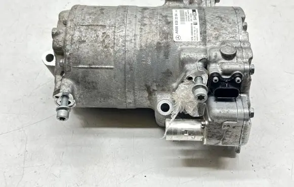 Mercedes-Benz EQC Air conditioning (A/C) compressor (pump) A0008303204 00858808168 R134DR12341