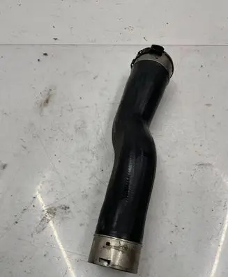 BMW 5 F10 F11 Intercooler hose/pipe 7810614