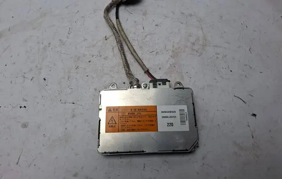 Subaru Legacy Xenon control unit/module 84965AE020 3900020751