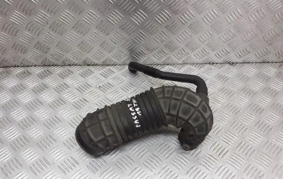 Volkswagen PASSAT B5.5 Intake resonator 3B0129615M