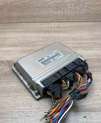 Toyota Yaris Engine control unit/module ECU 896610D171 0281011651
