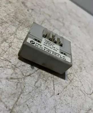 BMW 3 E46 Yaw turn rate sensor 8382240 55892110 8382249