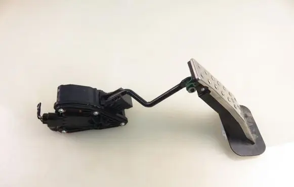 Honda Civic Accelerator throttle pedal 31302J28