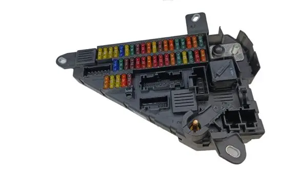 BMW 5 E60 E61 Fuse module 6906618 518956024