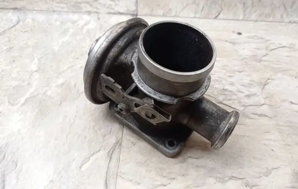 BMW 3 E46 EGR valve 7785789