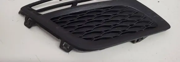 Volvo XC60 Front bumper lower grill 3129658