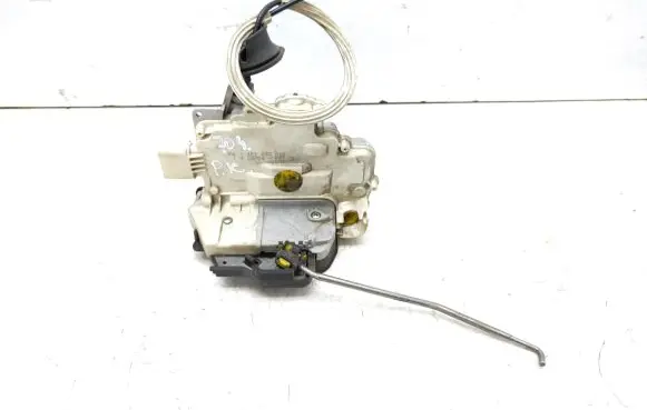 Audi A6 S6 C6 4F Front door lock 4F1837015