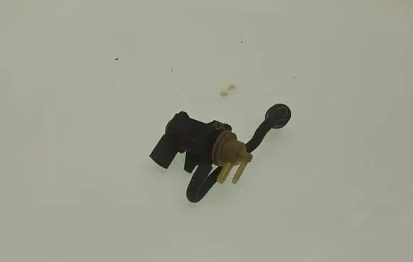 Volkswagen Crafter Turbo solenoid valve 1K0906627 4011464A 02538