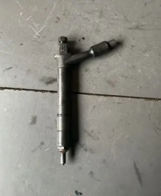 Fuel injector