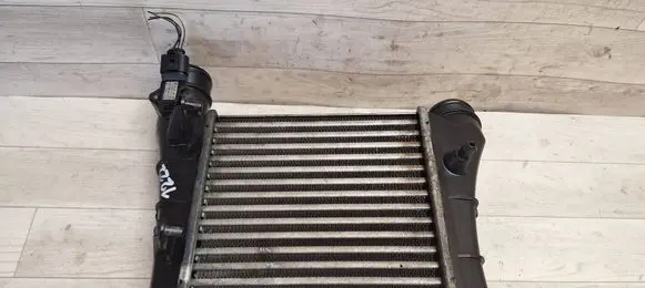 Audi A4 S4 B7 8E 8H Intercooler radiator 8E0145805AA 0281002401 3229440