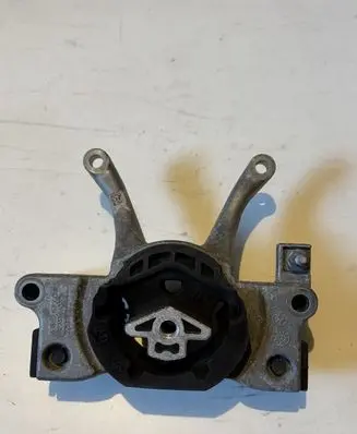 BMW X3 G01 Gearbox mount 6862577