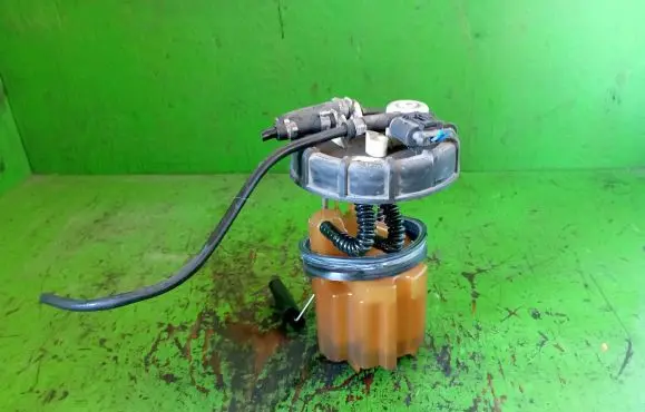 Mercedes-Benz Vaneo W414 In-tank fuel pump