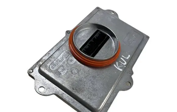 Peugeot 5008 Headlight ballast module Xenon 90093044