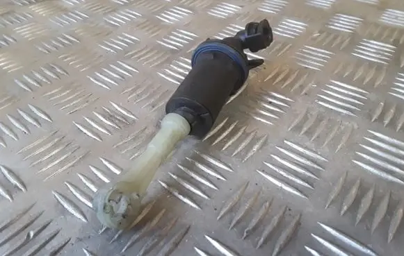 Citroen C4 I Clutch master cylinder 9686265880