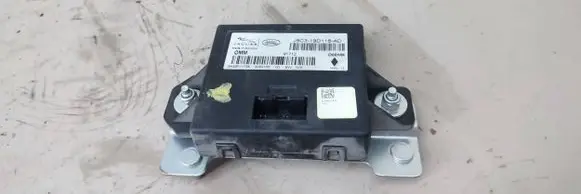 Jaguar XE Central body control module J9C319D118AD 91712 5AMR11F06