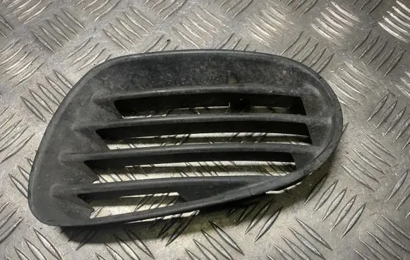 Mitsubishi Carisma Front bumper lower grill MR153415 MR153545