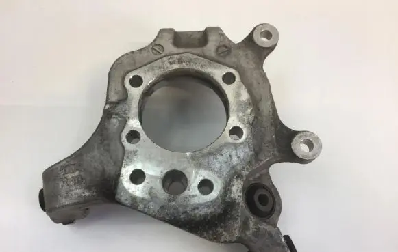 Infiniti QX70 S51 Rear wheel hub spindle/knuckle 11111111
